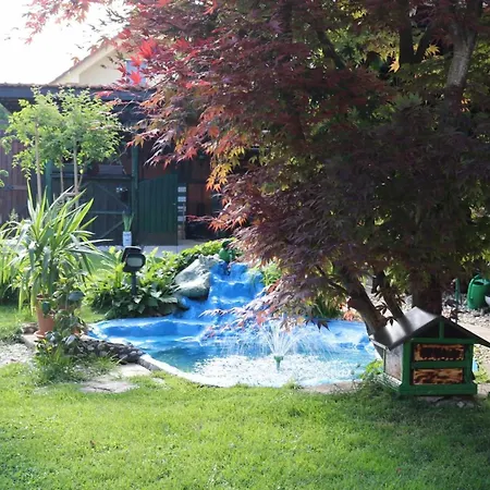 Frenkcottage 5 Km From The Airport *
