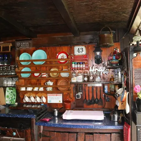 Frenkcottage 5 Km From The Airport- Free Transportation Homestay Sencur