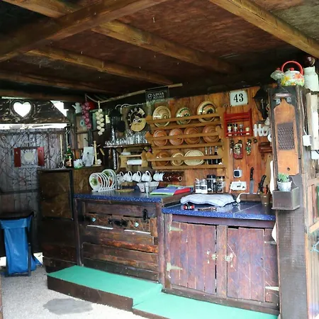 Rum i privatbostad Frenkcottage 5 Km From The Airport- Free Transportation *