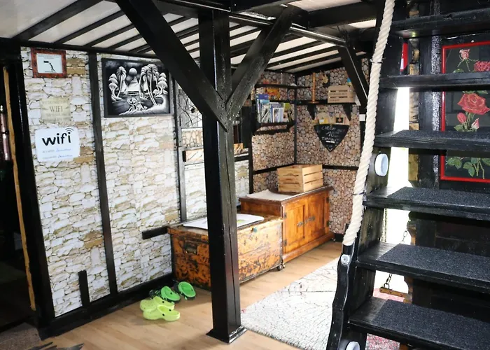 Frenkcottage 5 Km From The Airport- Free Transportation To The Airport בית אירוח Šenčur