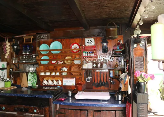 Frenkcottage 5 Km From The Airport- Free Transportation To The Airport בית אירוח Šenčur