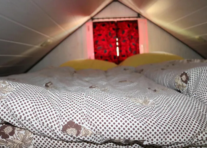 Frenkcottage 5 Km From The Airport- Free Transportation To The Airport בית אירוח Šenčur