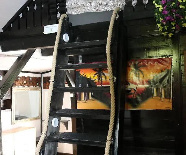 Frenkcottage 5 Km From The Airport- Free Transportation To The Airport *